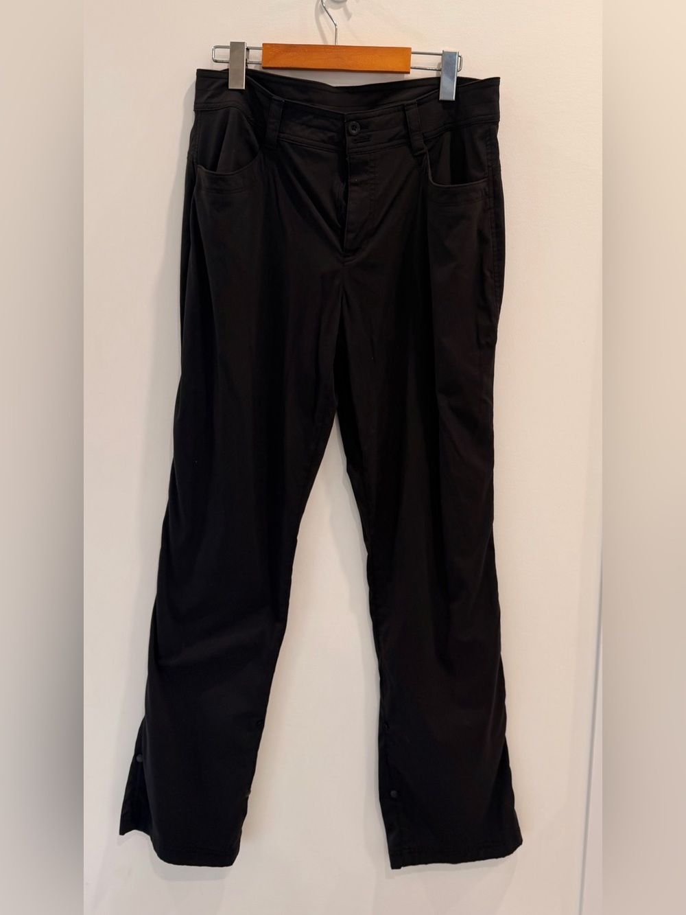 Eddie Bauer Black Technical Hiking Pants Womens Size 10 Straight Leg Cargo